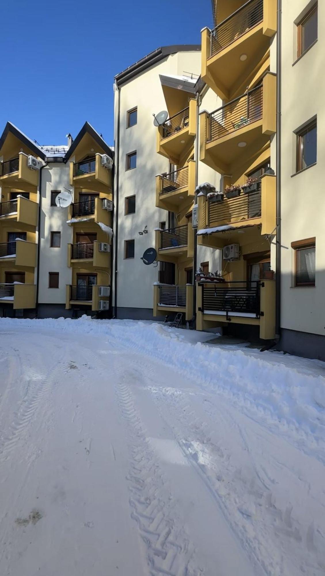 Forest View Apartment มาโวรโว ภายนอก รูปภาพ