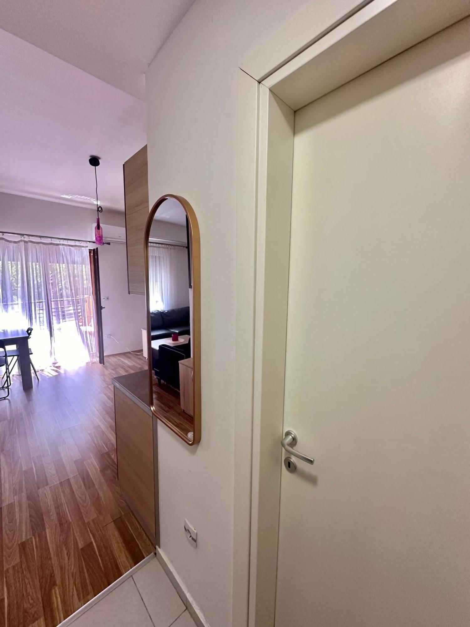 Forest View Apartment มาโวรโว ภายนอก รูปภาพ