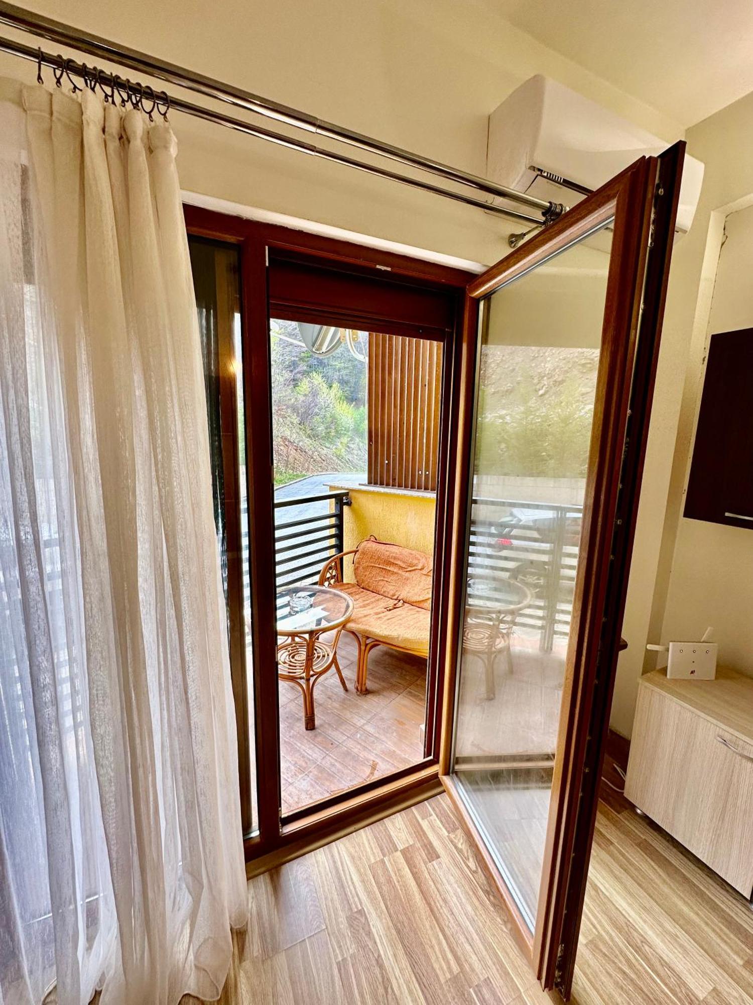 Forest View Apartment มาโวรโว ภายนอก รูปภาพ